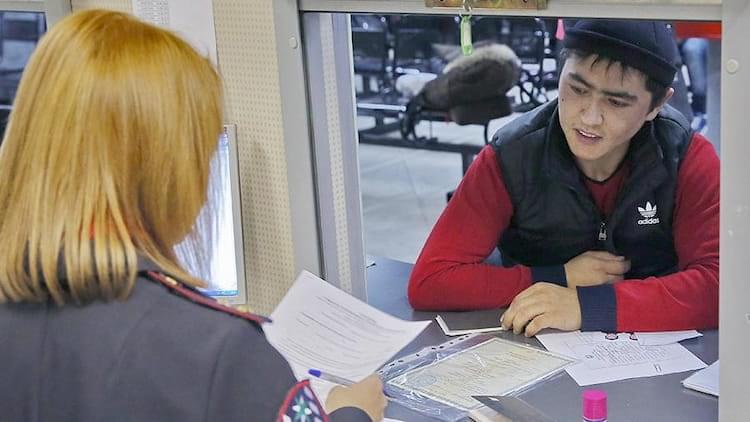 Расширен список профессий для получения гражданства РФ по упрощенной схеме для ВКС: специальности на 2022